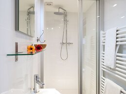 BizStay Park Central Apartments