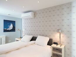 BizStay Park Central Apartments