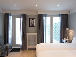 BizStay Park Central Apartments