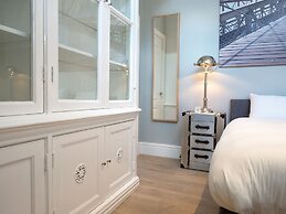 BizStay Park Central Apartments