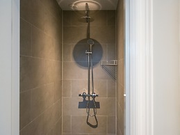 BizStay Park Central Apartments