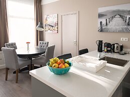 BizStay Park Central Apartments