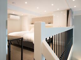 BizStay Park Central Apartments