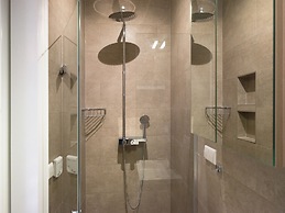 BizStay Park Central Executive