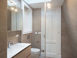 BizStay Park Central Executive