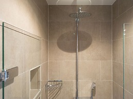 BizStay Park Central Executive