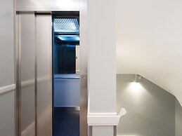 BizStay Park Central Executive