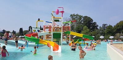 Happy Camp in Camping Cisano San Vito