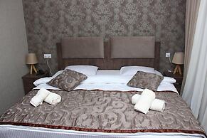 Hotel Makona