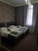 Hotel Makona