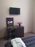 Hotel Makona