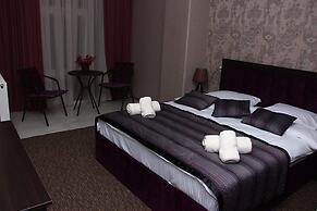 Hotel Makona