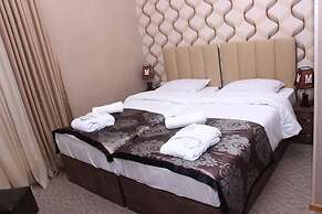 Hotel Makona