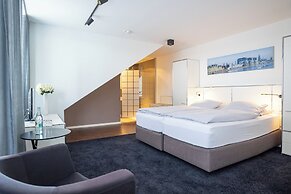 &REPEAT Köln Airport