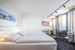 &REPEAT Köln Airport