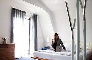 &REPEAT Köln Airport