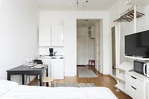 2ndhomes Bright Top Floor Studio in Fredrikinkatu