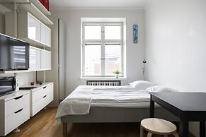 2ndhomes Bright Top Floor Studio in Fredrikinkatu