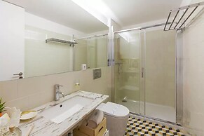 Boutique Rentals - Republica's Garden Studio with views
