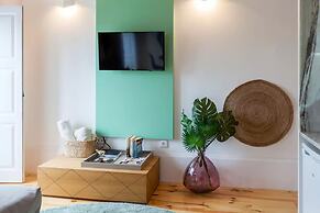 Boutique Rentals - Republica's Garden Studio with views