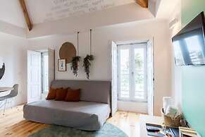 Boutique Rentals - Republica's Garden Studio with views