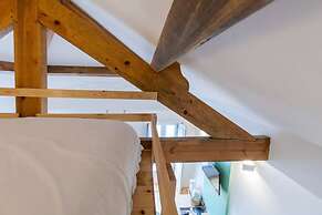 Boutique Rentals - Republica's Garden Studio with views
