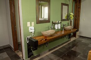 Hotel Casa Legado Spa & Resort