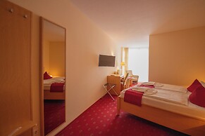 Seehotel Grossraeschen