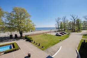 Seehotel Grossraeschen