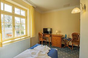 Seehotel Grossraeschen