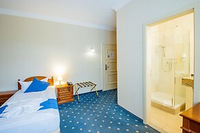 Seehotel Grossraeschen