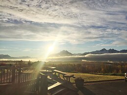 Pioneer Ridge B&B Inn