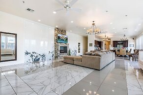 Stylish Condos Close to Art and Culture