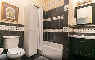 Stylish Condos Close to Art and Culture