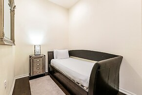 Stylish Condos Close to Art and Culture