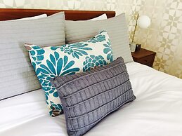 Artisan Suites on Bowen