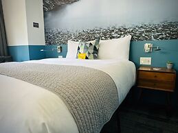 Artisan Suites on Bowen