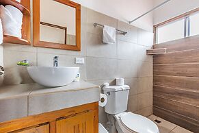 Ola Bonita BeachFront Apart Hotel