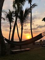 Ola Bonita BeachFront Apart Hotel