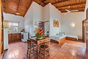 Ola Bonita BeachFront Apart Hotel