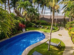 Ola Bonita BeachFront Apart Hotel