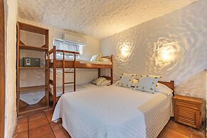 Ola Bonita BeachFront Apart Hotel