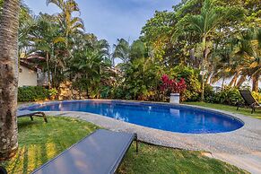 Ola Bonita BeachFront Apart Hotel