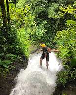 Ola Bonita BeachFront Apart Hotel