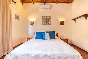 Ola Bonita BeachFront Apart Hotel