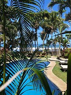 Ola Bonita BeachFront Apart Hotel