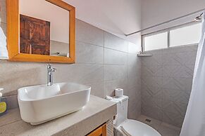 Ola Bonita BeachFront Apart Hotel