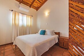 Ola Bonita BeachFront Apart Hotel