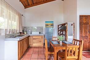 Ola Bonita BeachFront Apart Hotel