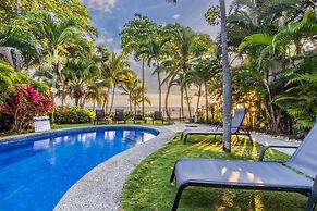 Ola Bonita BeachFront Apart Hotel